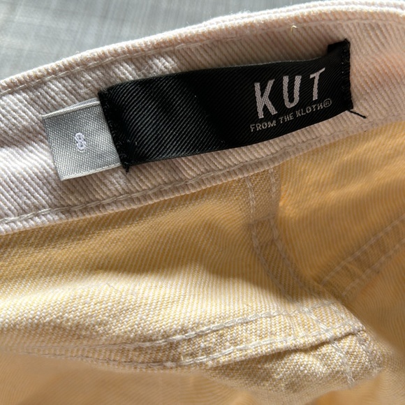 Kut from the Kloth Gidget Fray Shorts - Picture 7 of 7